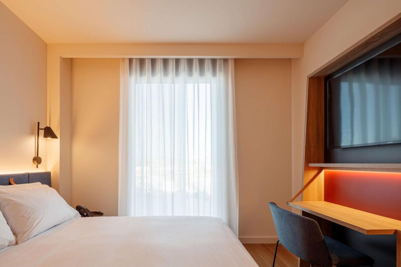Hampton By Hilton Alcobendas Madrid Luaran gambar